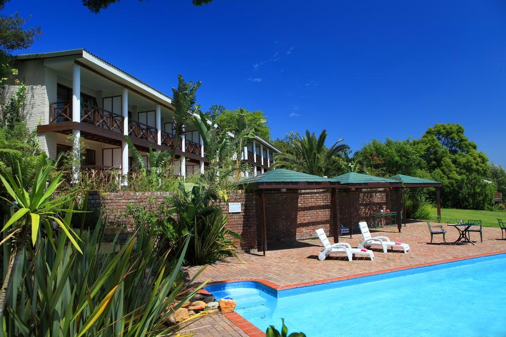 Far Hills Country Hotel Victoria Bay Dış mekan fotoğraf